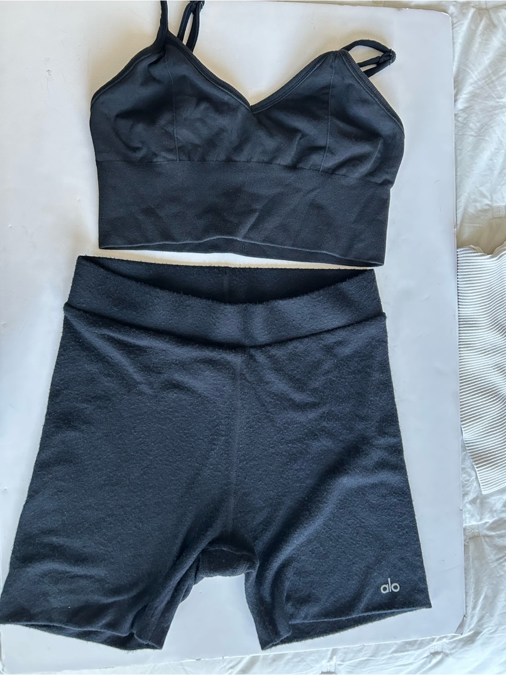ALO Yoga Black High-Rise Shorts Size M